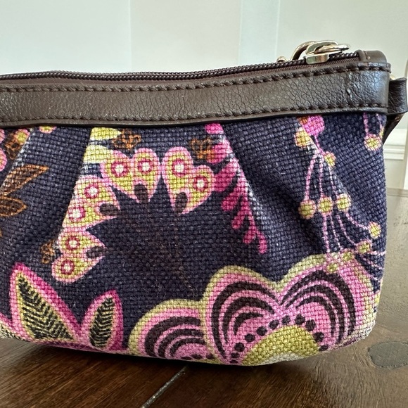 Spartina 449 Wristlet - Picture 7 of 9